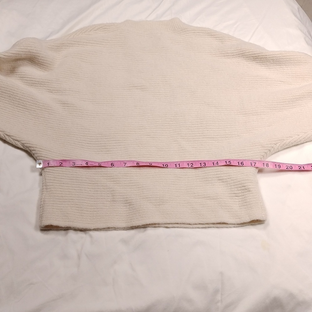 Lush women's medium sized sweater - Picture 10 of 12
